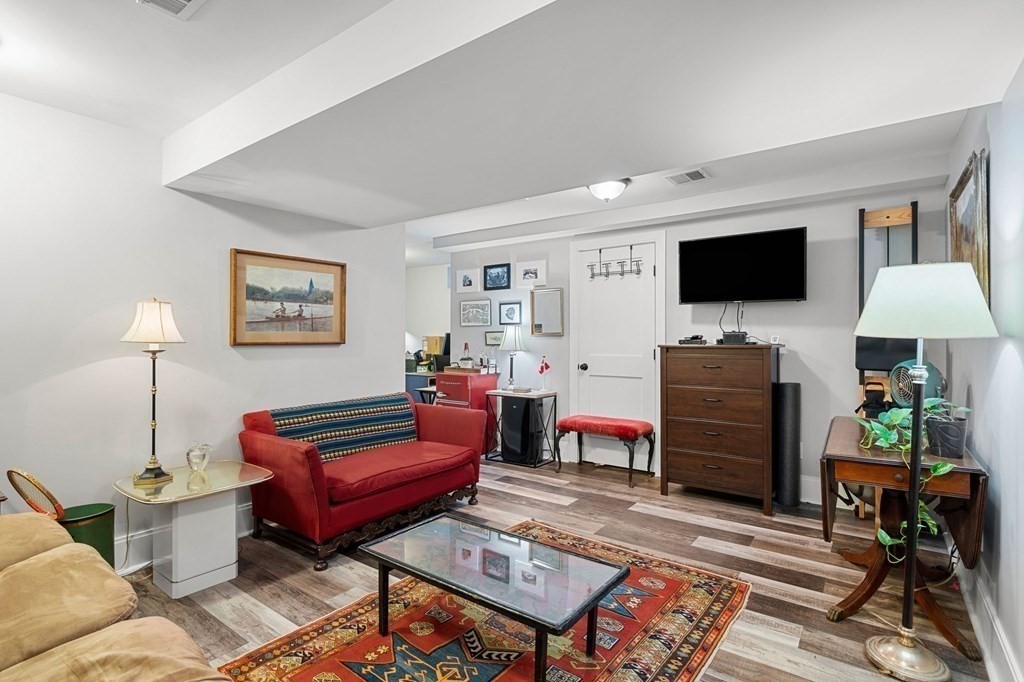 52 Cohasset St # 1