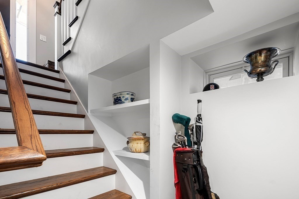 52 Cohasset St # 1