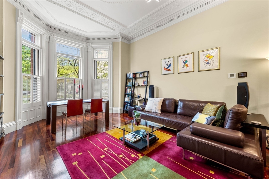 296 Commonwealth Ave # 1