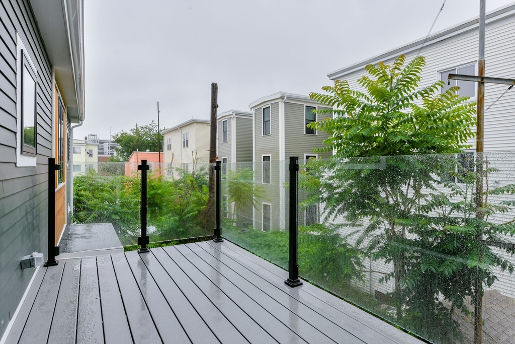 28 Berkshire Street # 2