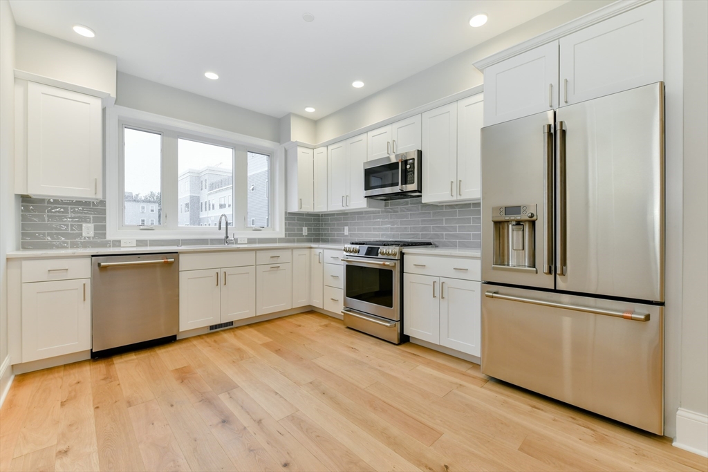 28 Berkshire Street # 2