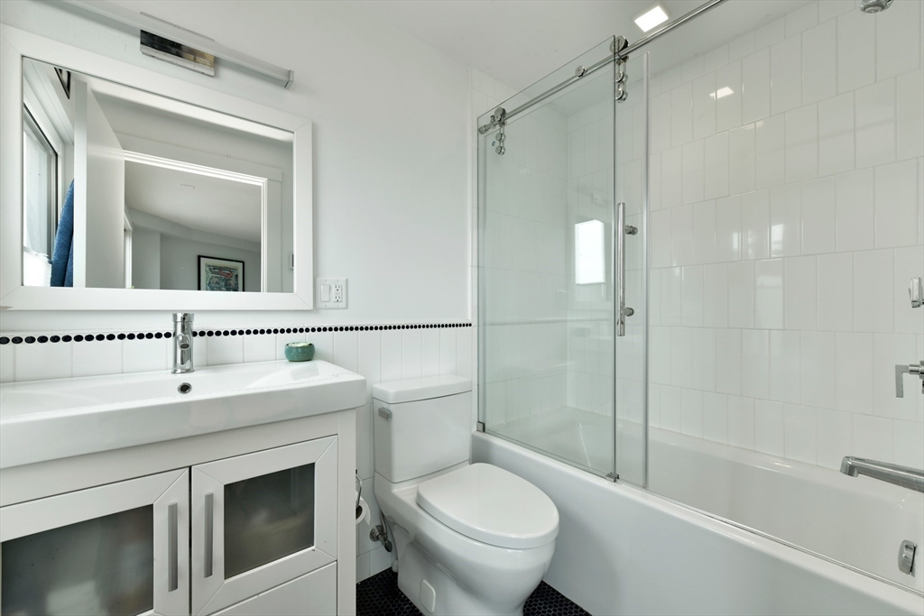 103 Charter Street # 5