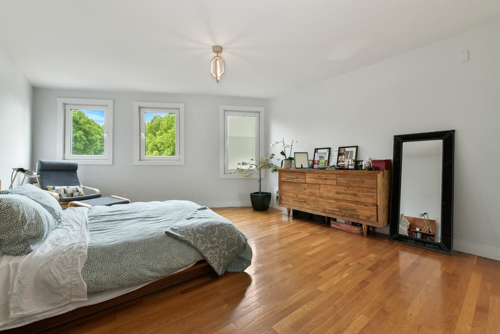 103 Charter Street # 5