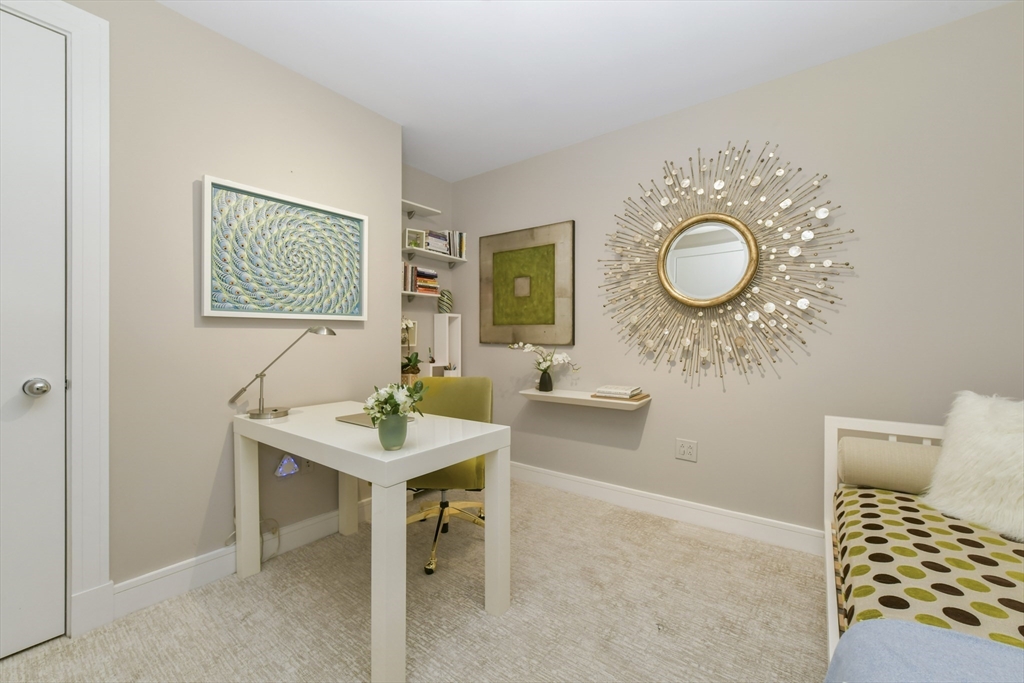 500 Atlantic Ave # 19C