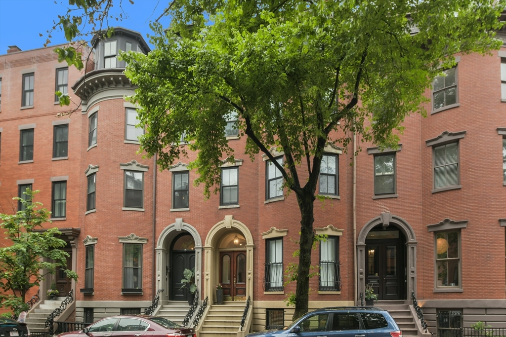 94 Waltham St # 2