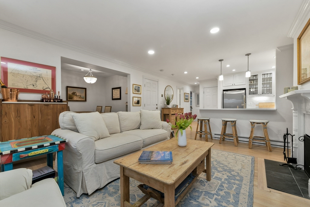 94 Waltham St # 2
