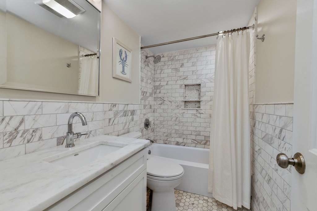 94 Waltham St # 2
