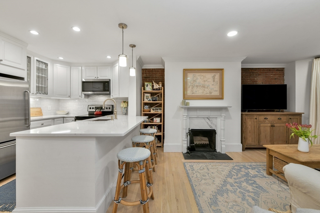 94 Waltham St # 2