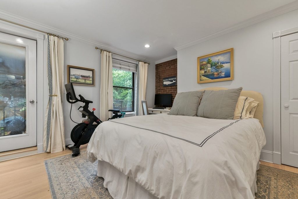94 Waltham St # 2