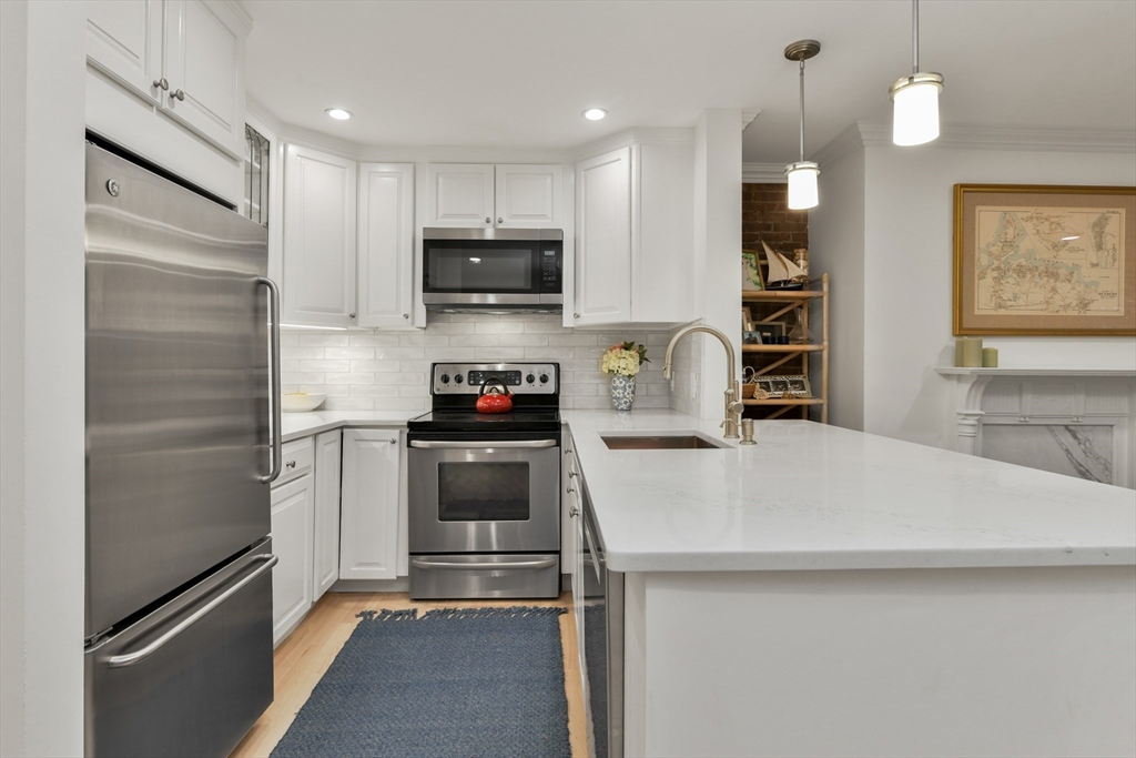 94 Waltham St # 2