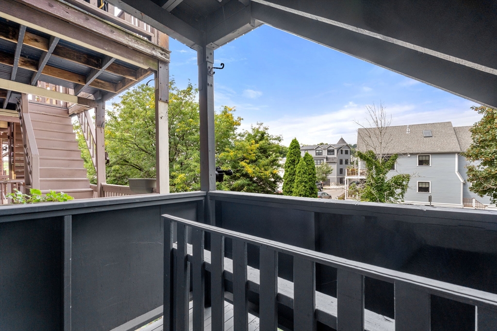 8 Saxton St # 2