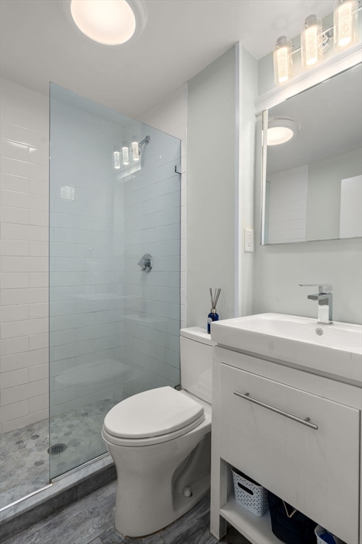 8 Saxton St # 2