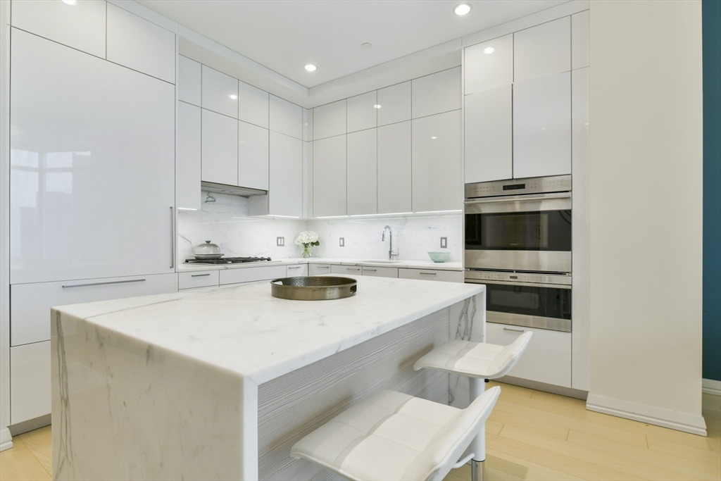 1 Franklin St # 3705