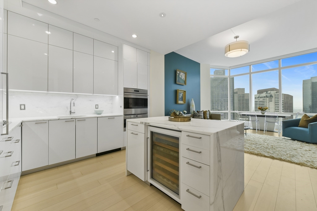 1 Franklin St # 3705