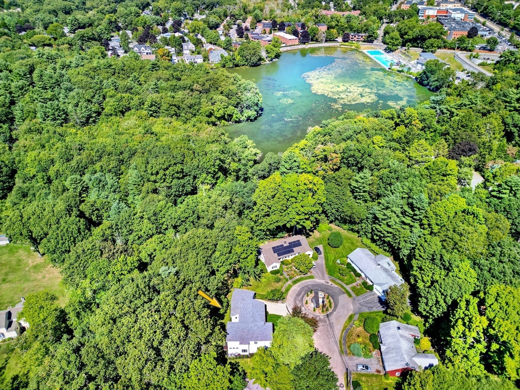 40 Lake Dr.