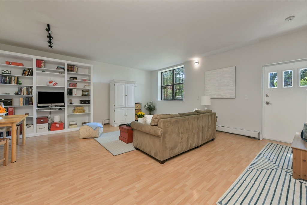 69 E Berkeley St # 2