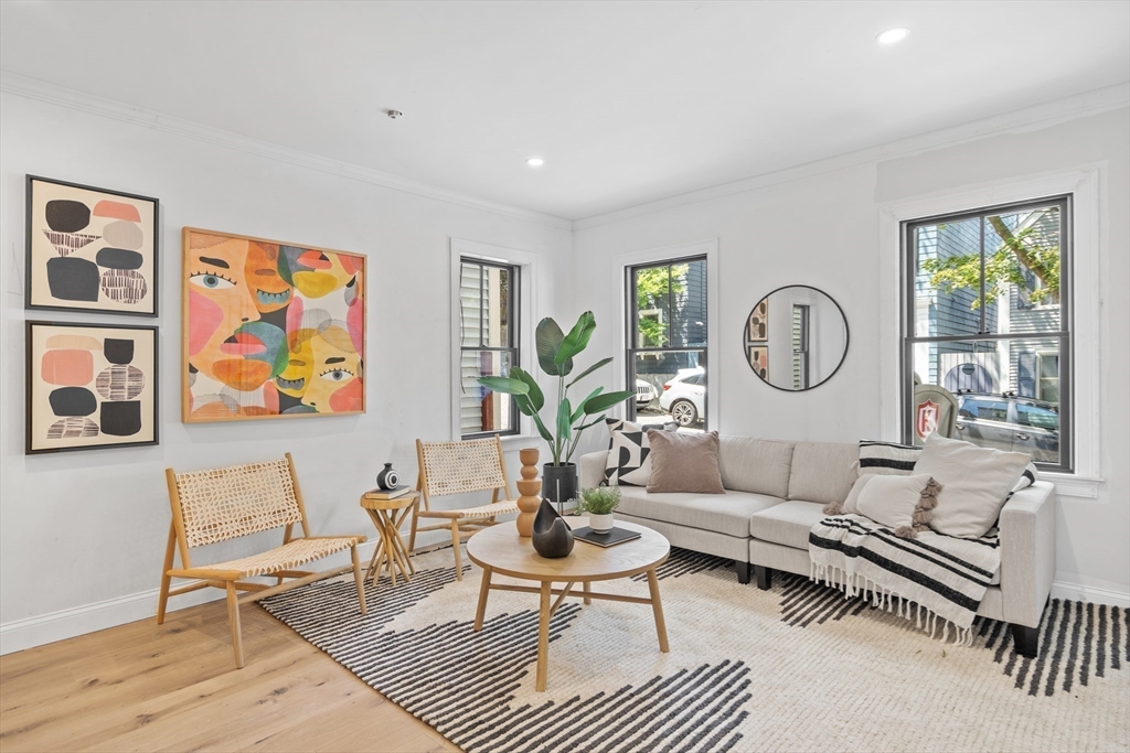9 Monument St Unit: TH
