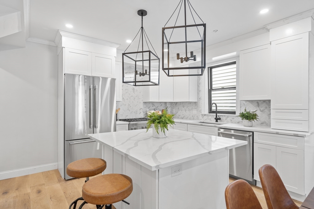 9 Monument St Unit: TH