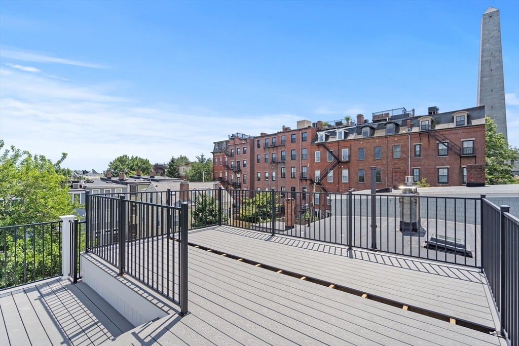 9 Monument St Unit: TH