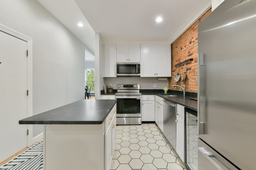 238 W Canton # 4