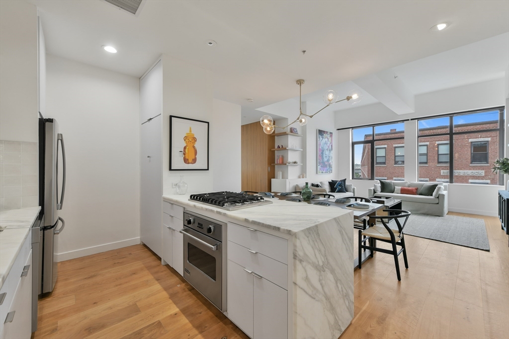 1180-1200 Washington St # 423