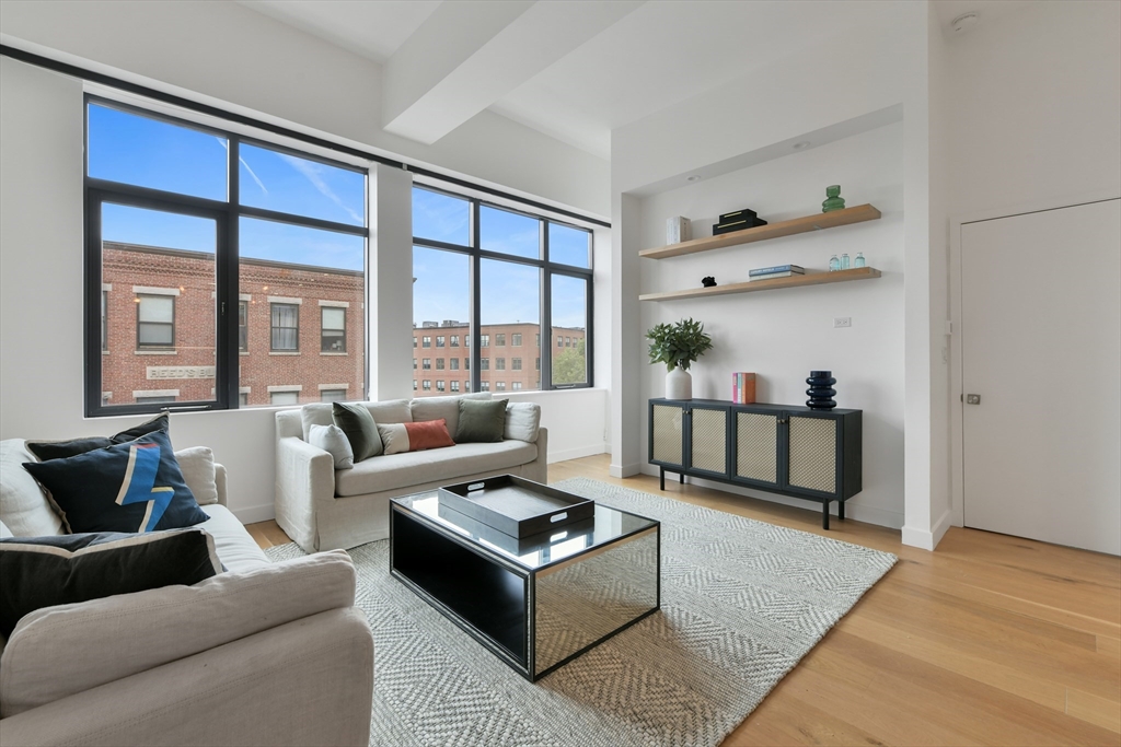 1180-1200 Washington St # 423