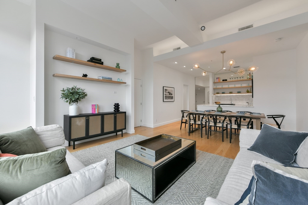 1180-1200 Washington St # 423