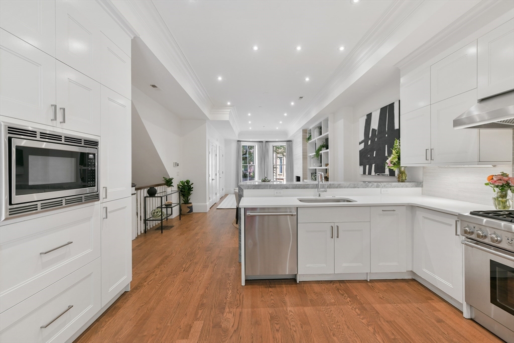50 Dwight St # 1