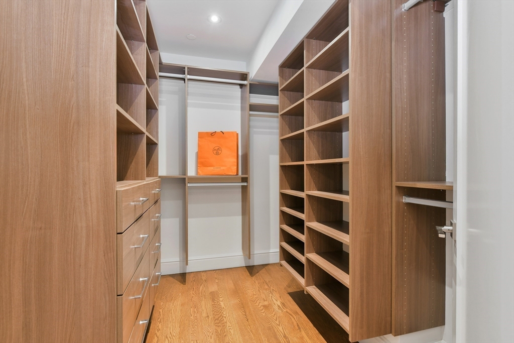 50 Dwight St # 1
