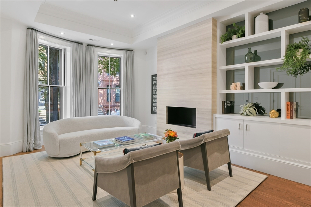 50 Dwight St # 1