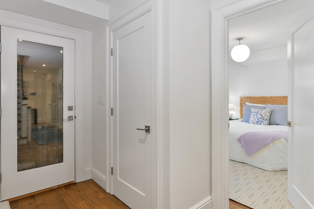 50 Dwight St # 1