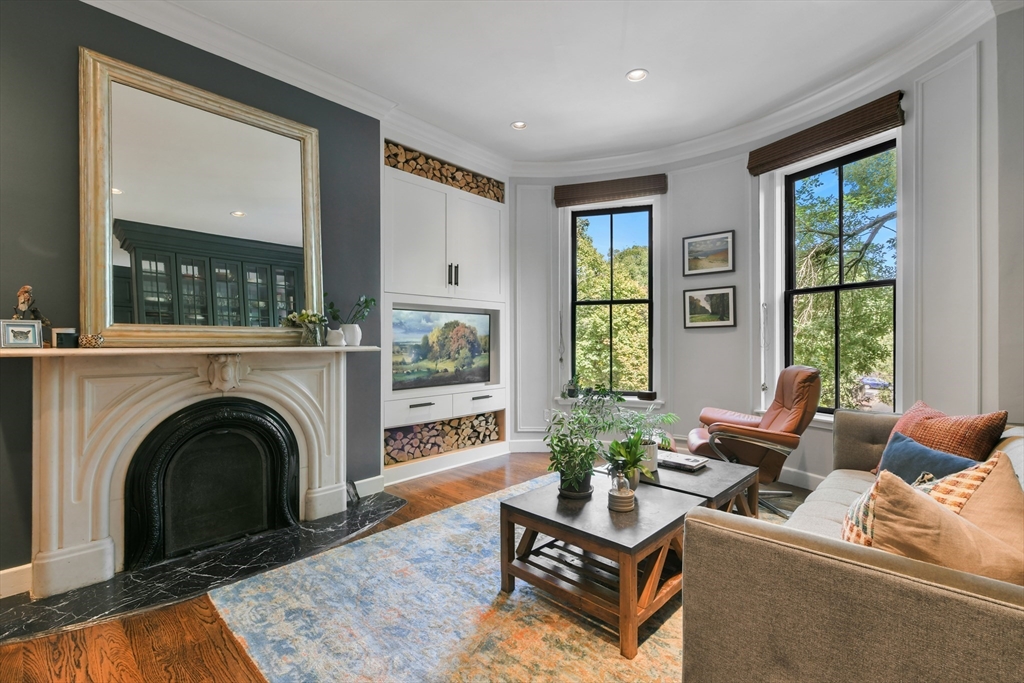 68 Waltham St # 3