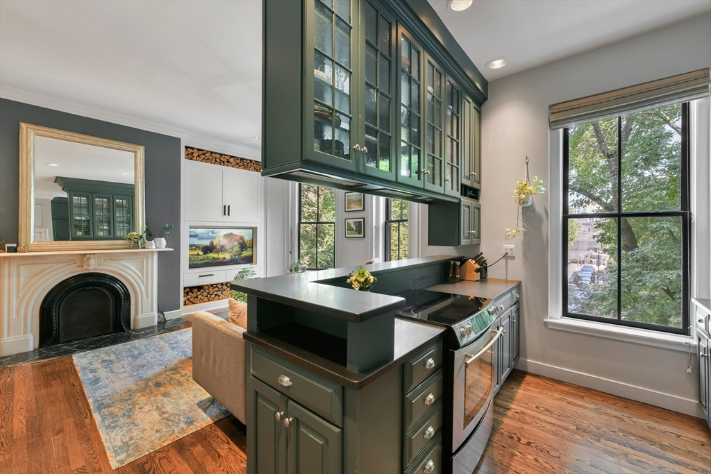 68 Waltham St # 3