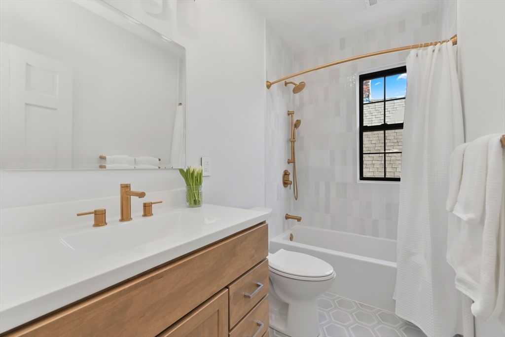 6 Elton Street # 3