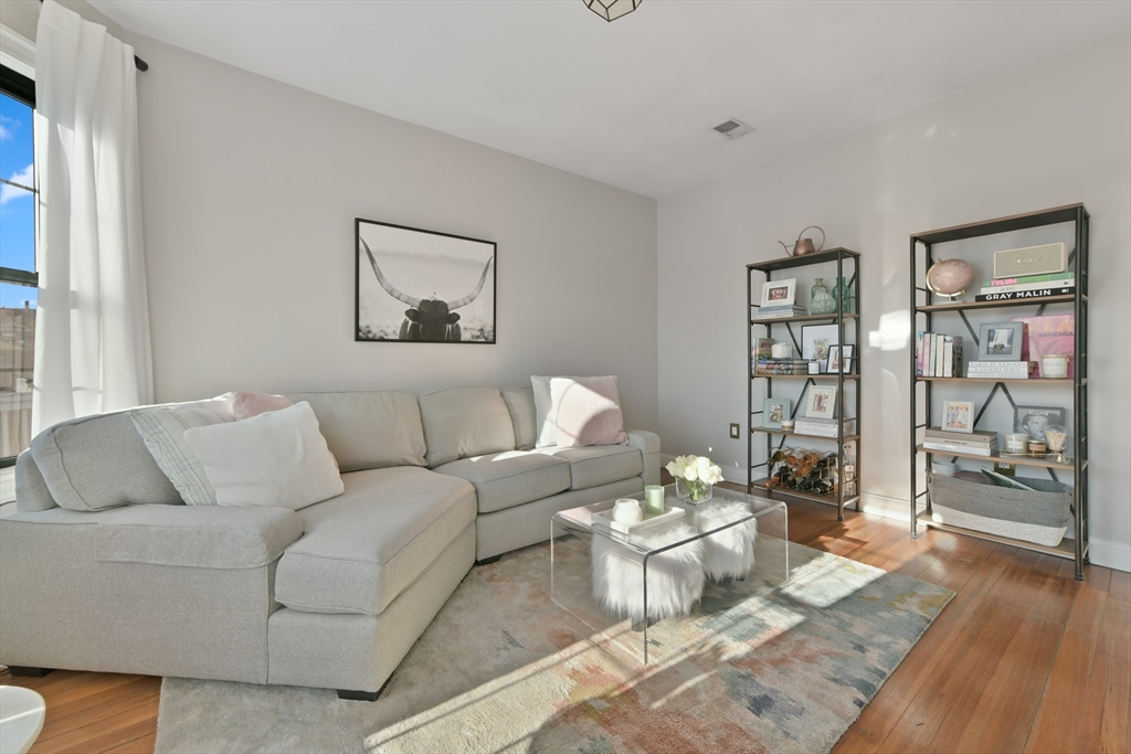 6 Elton Street # 3