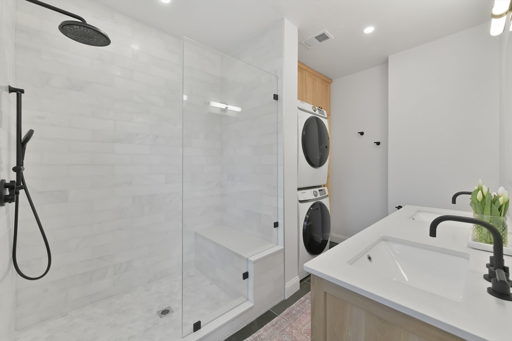 6 Elton Street # 3