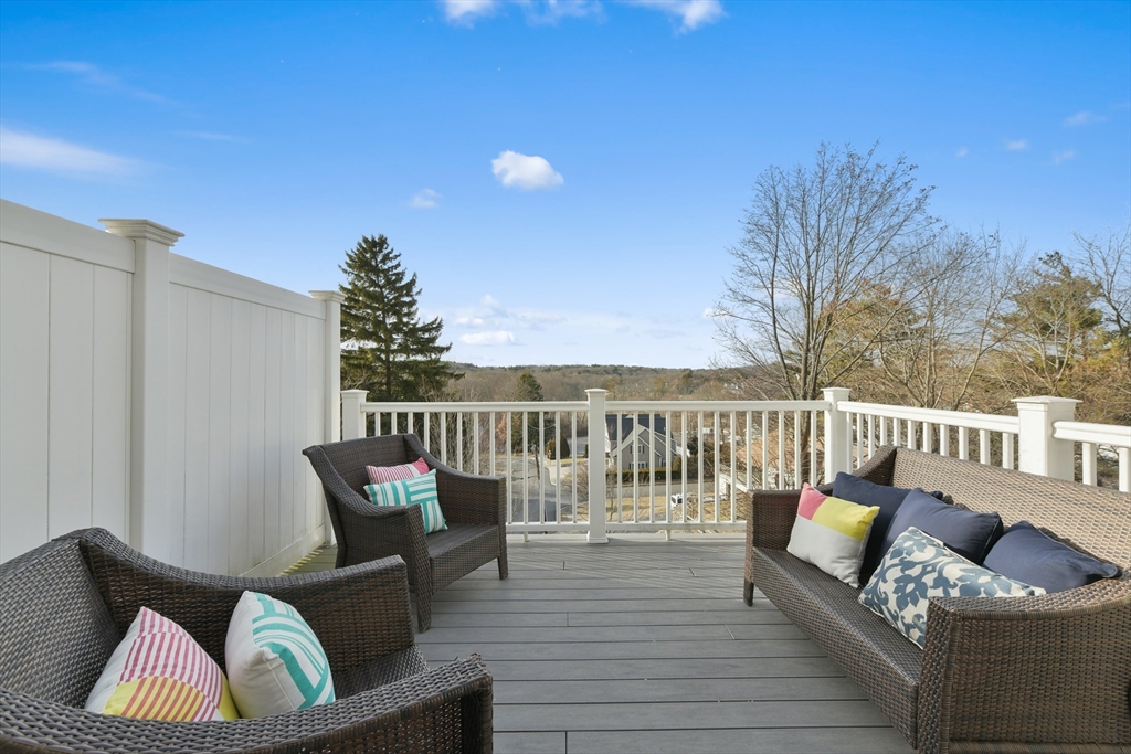 26 Crescent Rd # 1