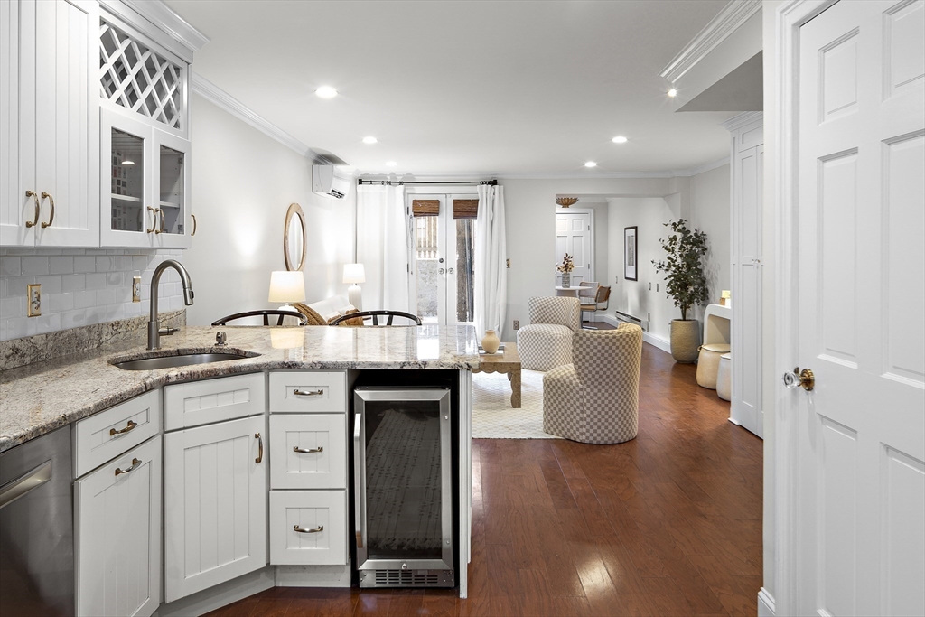247 Shawmut Ave # 1