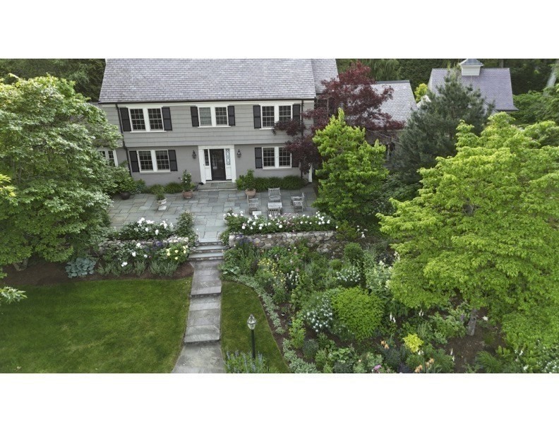 243 Ridgeway Rd