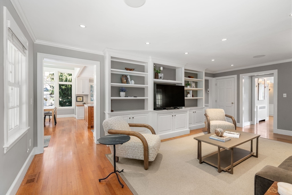 243 Ridgeway Rd