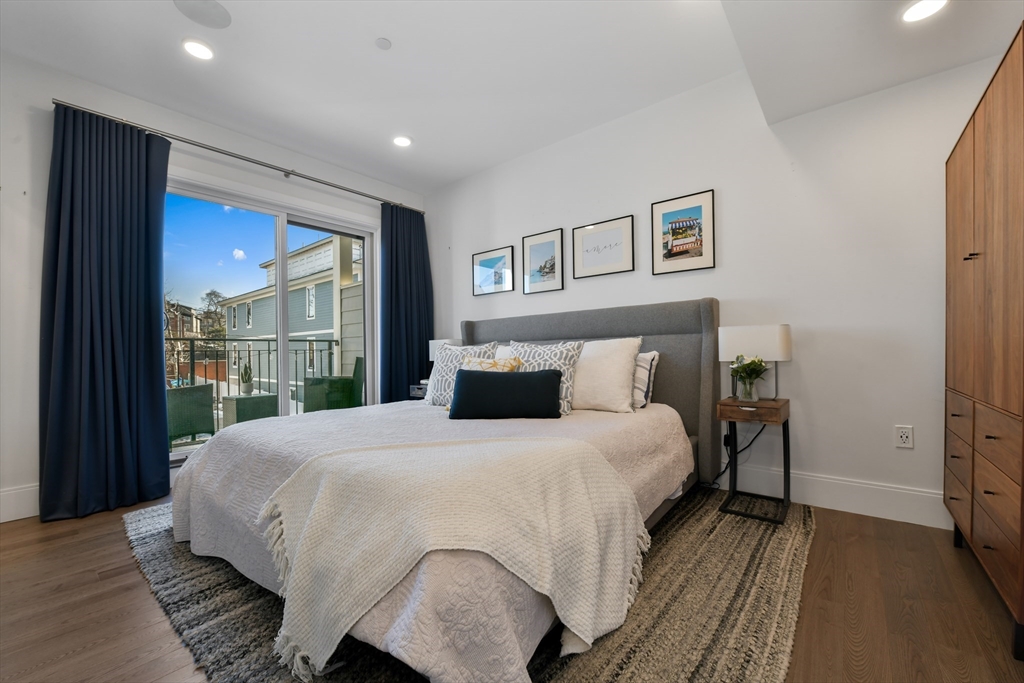10 Sydney St # 5