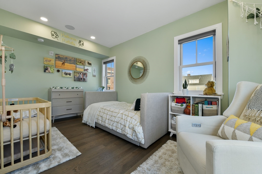 10 Sydney St # 5