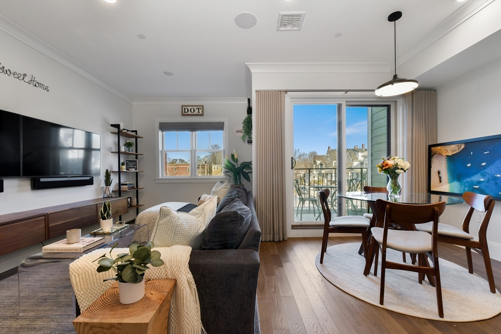 10 Sydney St # 5