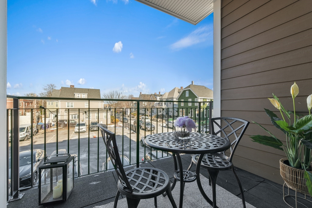 10 Sydney St # 5