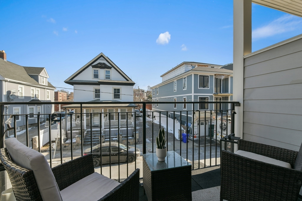 10 Sydney St # 5