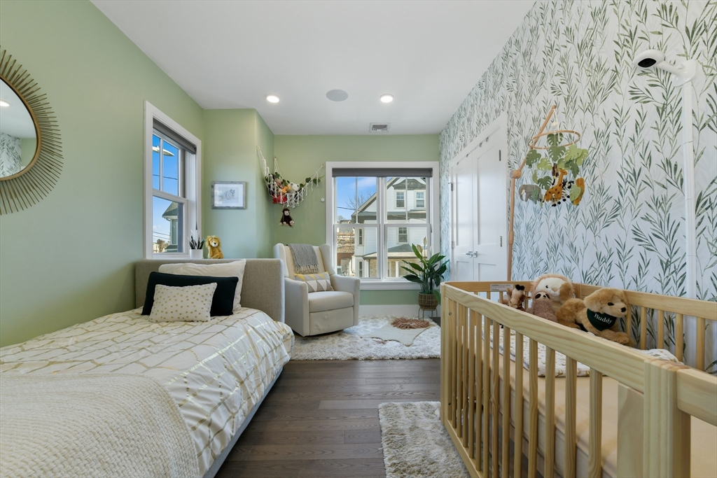 10 Sydney St # 5