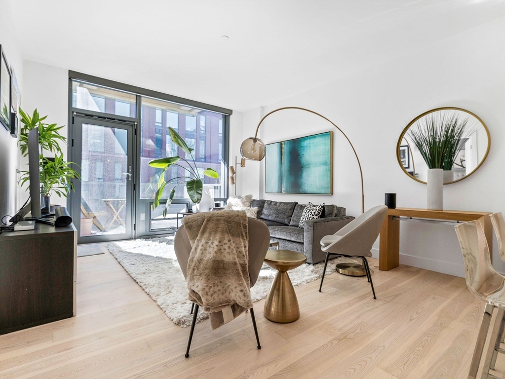32 Traveler St # 505