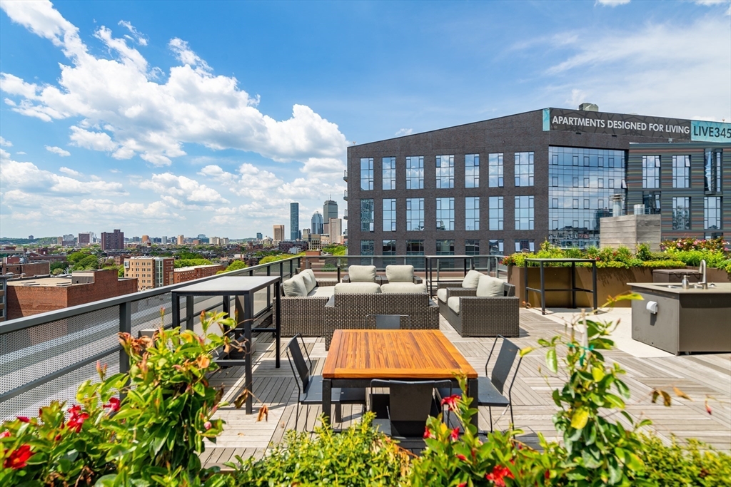 32 Traveler St # 505