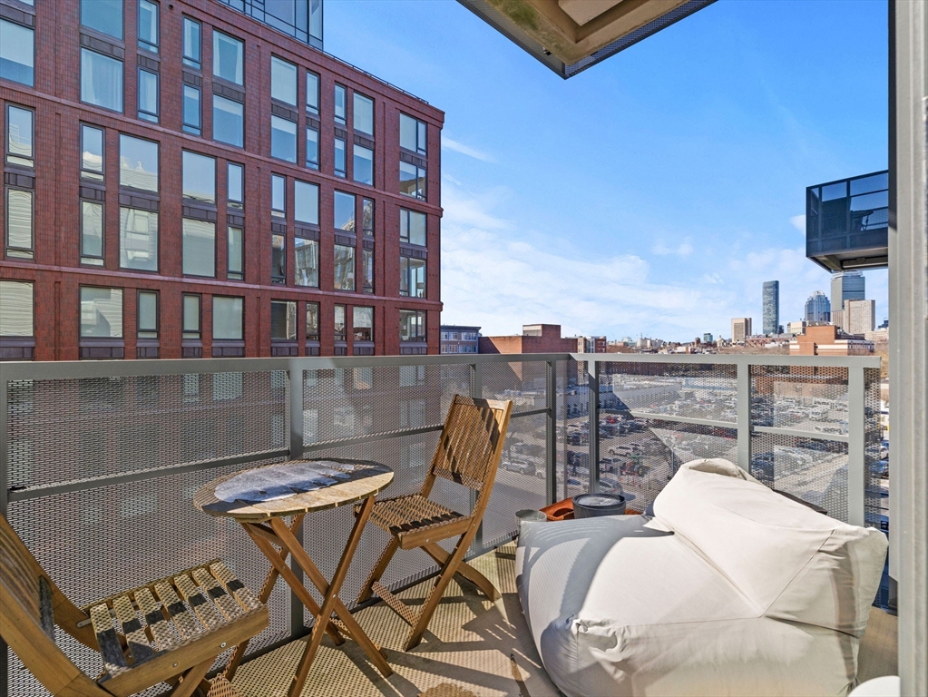 32 Traveler St # 505