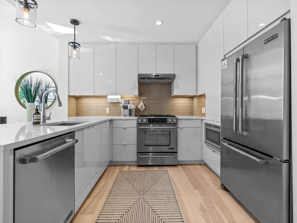 32 Traveler St # 505